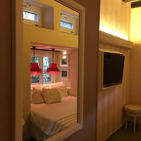 维罗纳中心住宿加早餐酒店 *