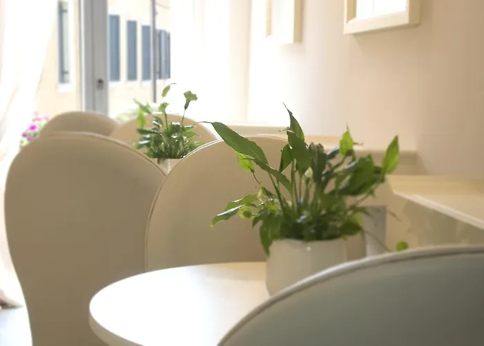 Centro فندق مبيت وإفطار