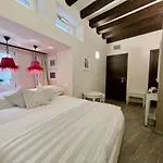 Centro Bed & Breakfast